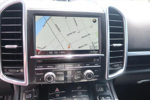 2016 Porsche Cayenne Base