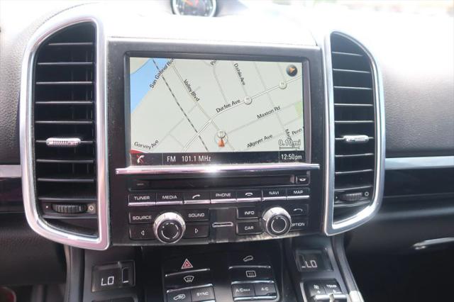 2016 Porsche Cayenne Base