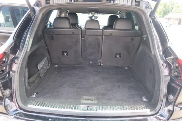 2016 Porsche Cayenne Base