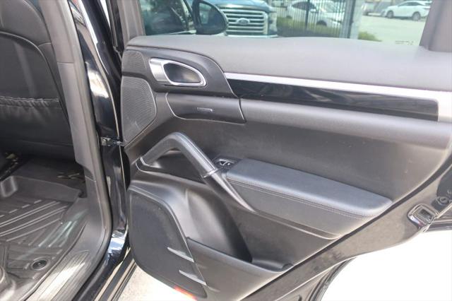 2016 Porsche Cayenne Base