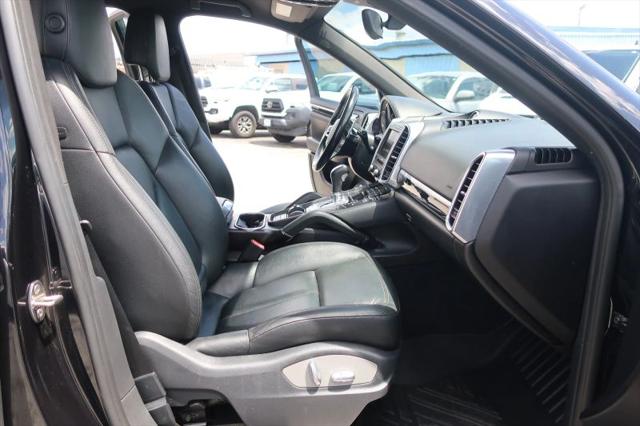 2016 Porsche Cayenne Base