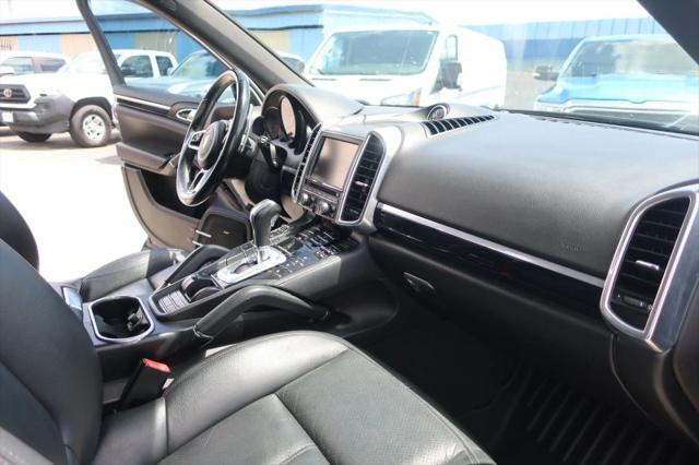 2016 Porsche Cayenne Base
