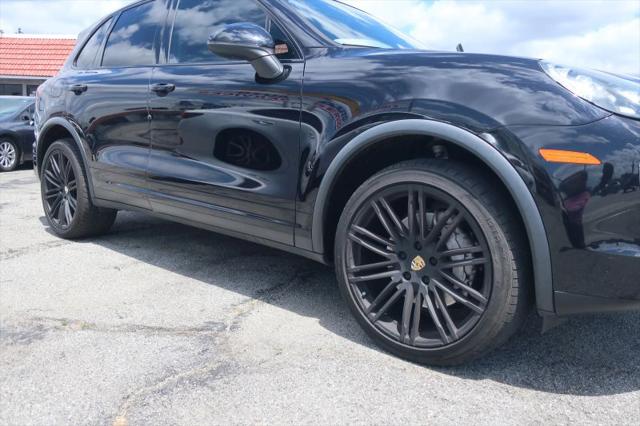 2016 Porsche Cayenne Base