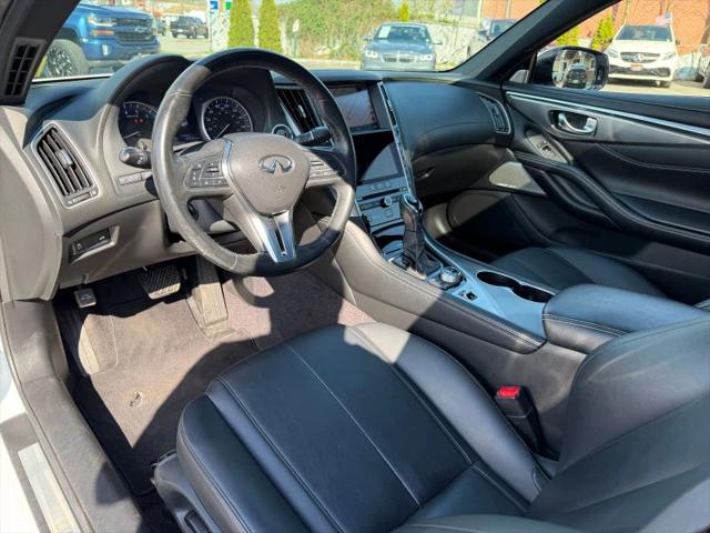 2018 INFINITI Q60 3.0t LUXE