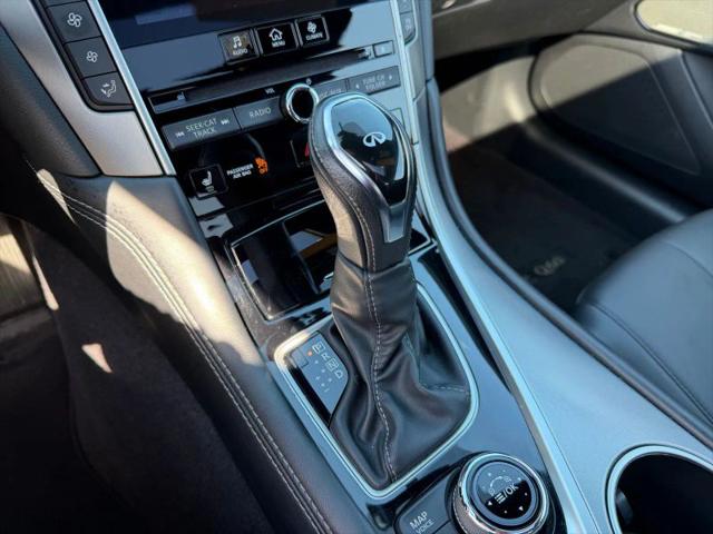 2018 INFINITI Q60 3.0t LUXE
