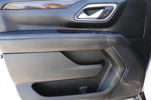2022 GMC Yukon XL 4WD SLE