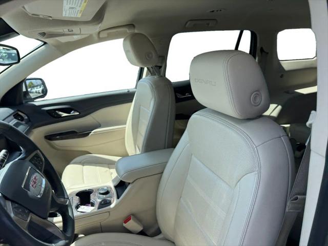 2023 GMC Acadia AWD Denali