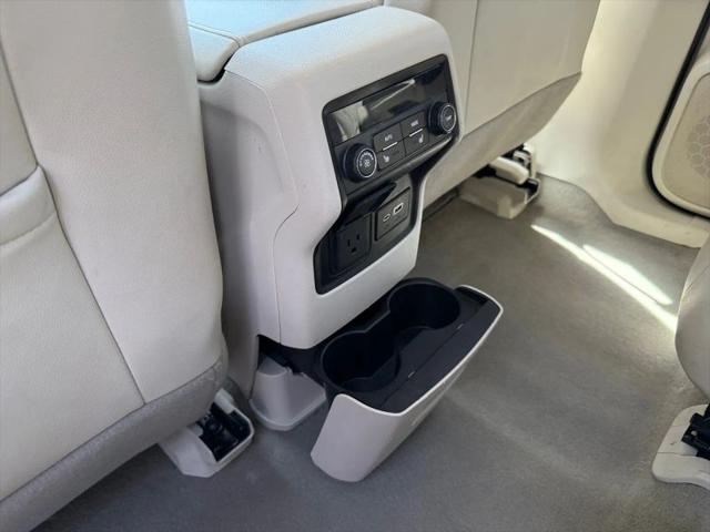 2023 GMC Acadia AWD Denali