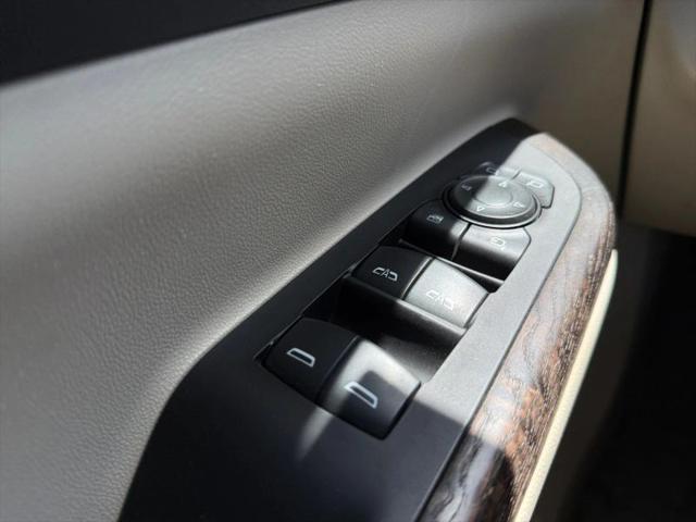 2023 GMC Acadia AWD Denali