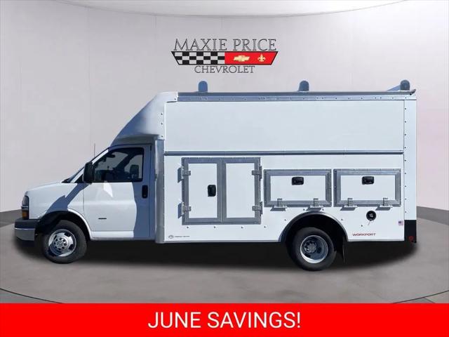 2026 Chevrolet Express Cutaway Work Van