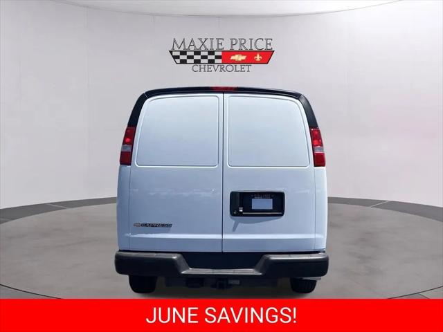 2026 Chevrolet Express Cargo Van 2500 Extended Wheelbase, WT, RWD