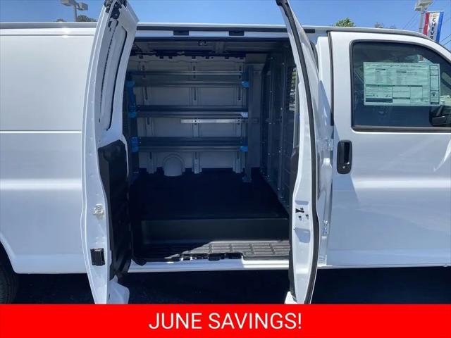 2026 Chevrolet Express Cargo Van 2500 Extended Wheelbase, WT, RWD