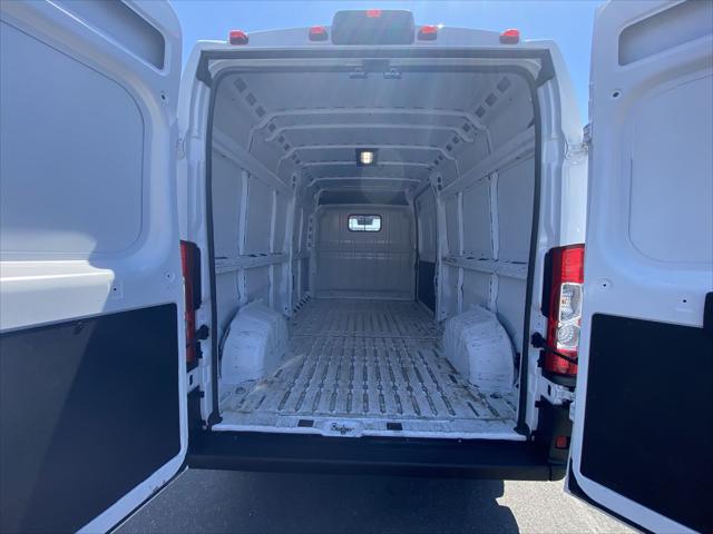 2024 Ram ProMaster 2500 Cargo Van Tradesman High Roof 159" WB w/Pass Seat