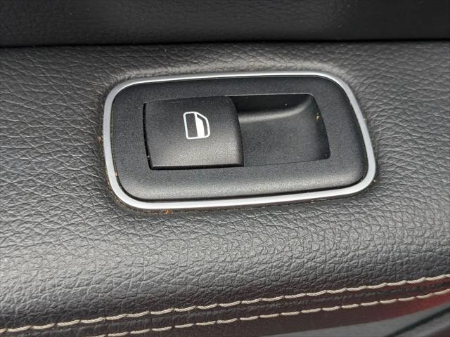 2019 Ram 1500 Laramie Crew Cab 4x4 6'4" Box