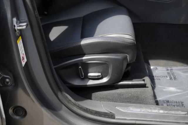2019 Jaguar F-PACE 25t Premium