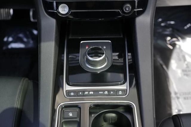 2019 Jaguar F-PACE 25t Premium