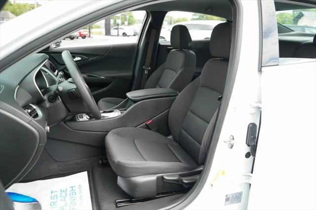 2022 Chevrolet Malibu FWD LS