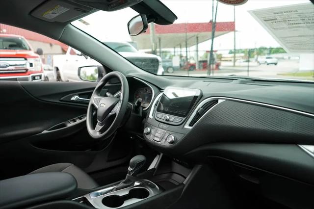 2022 Chevrolet Malibu FWD LS