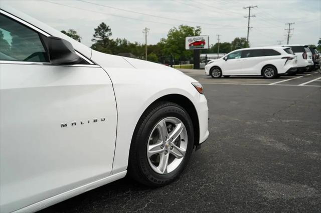 2022 Chevrolet Malibu FWD LS