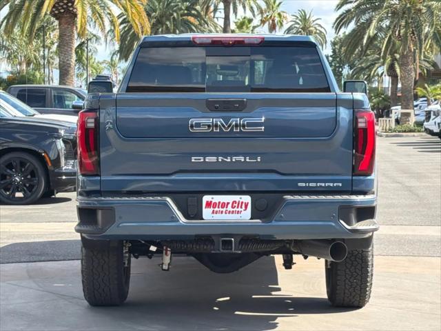 2026 GMC Sierra 2500HD Crew Cab, Standard Bed, Denali Ultimate, 4WD