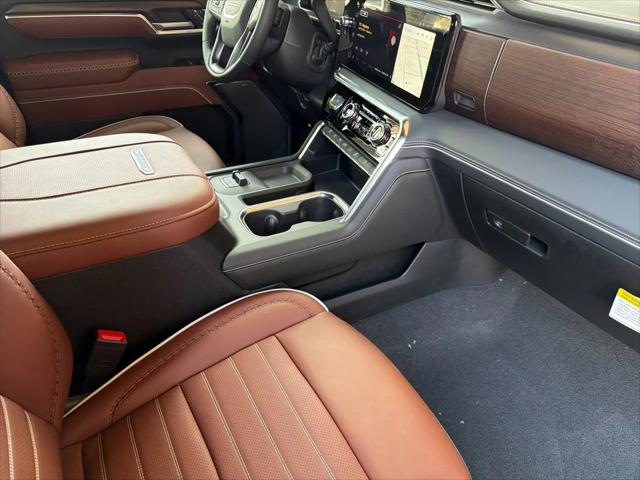 2026 GMC Sierra 2500HD Crew Cab, Standard Bed, Denali Ultimate, 4WD