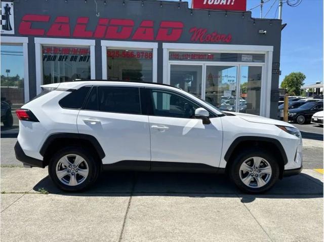 2024 Toyota RAV4 XLE