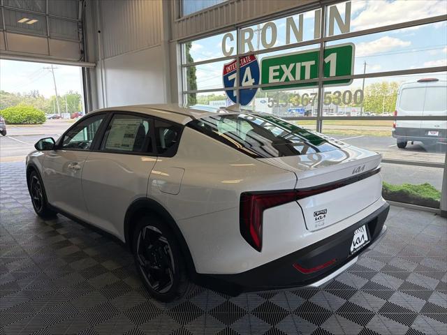 2025 Kia K4 EX