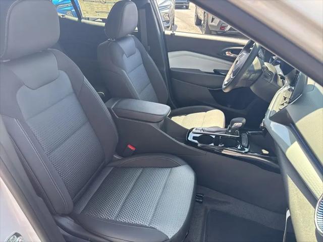 2026 Chevrolet Trax FWD LT