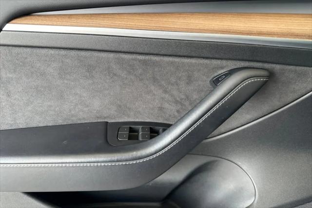 2022 Tesla Model 3 Long Range Dual Motor All-Wheel Drive