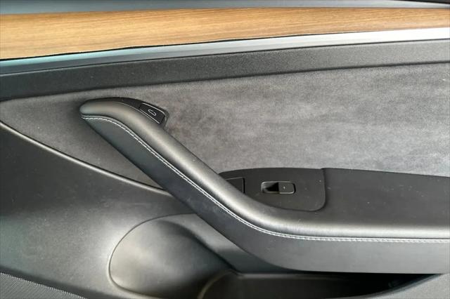 2022 Tesla Model 3 Long Range Dual Motor All-Wheel Drive