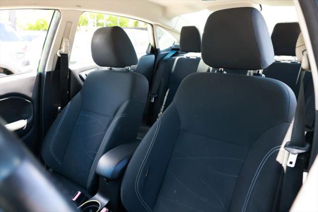 2015 Ford Fiesta SE