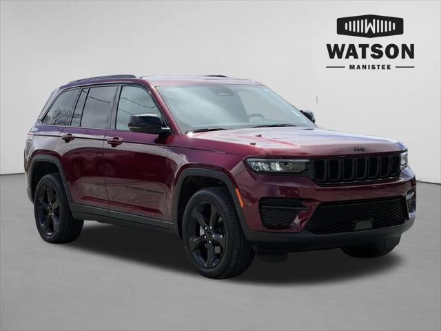 2023 Jeep Grand Cherokee Altitude 4x4 for sale in Manistee, MI