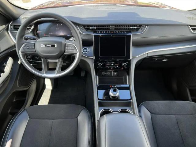 2023 Jeep Grand Cherokee Altitude 4x4