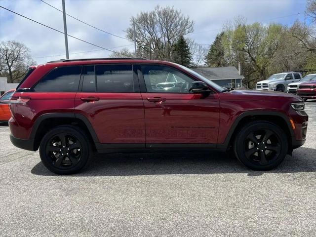 2023 Jeep Grand Cherokee Altitude 4x4