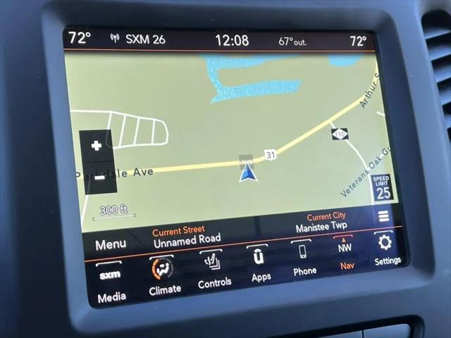 2023 Jeep Cherokee Altitude Lux 4x4