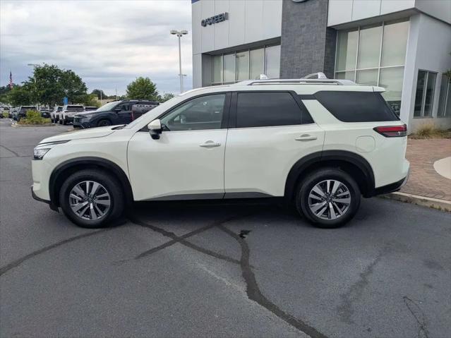 2023 Nissan Pathfinder SL 4WD