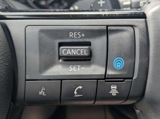 2023 Nissan Pathfinder SL 4WD