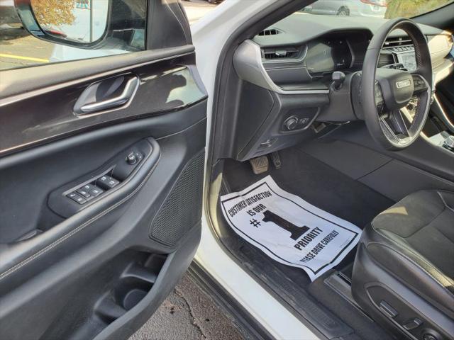 2023 Jeep Grand Cherokee L Altitude 4x4