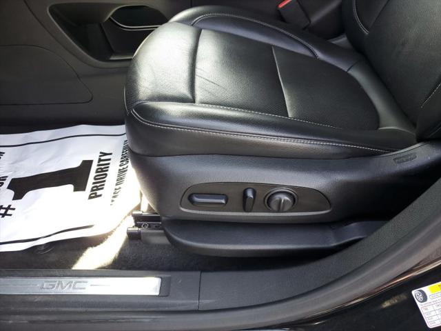 2023 GMC Acadia AWD SLT