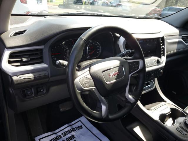 2023 GMC Acadia AWD SLT