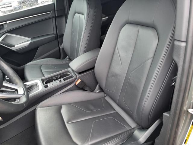 2025 Audi Q3 Premium 45 TFSI S line quattro Tiptronic