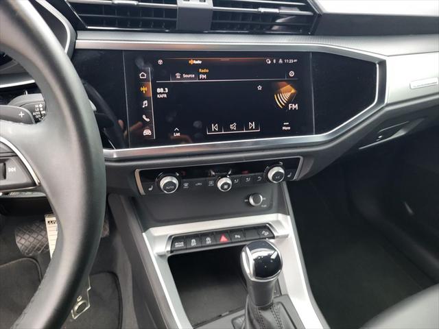 2025 Audi Q3 Premium 45 TFSI S line quattro Tiptronic