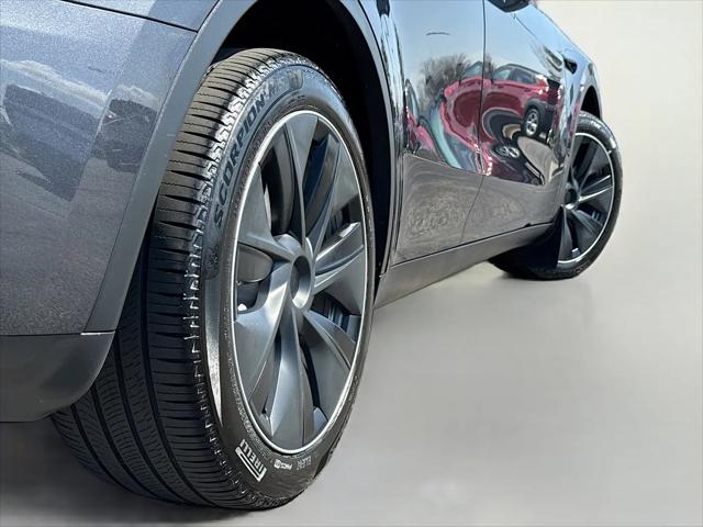 2024 Tesla Model Y Long Range Dual Motor All-Wheel Drive