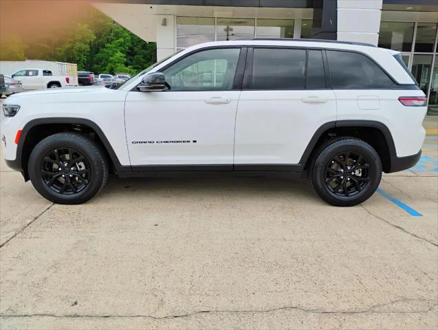 2025 Jeep Grand Cherokee Altitude 4x4