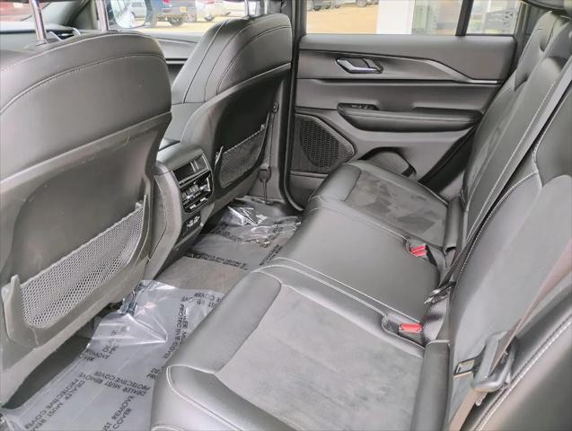 2025 Jeep Grand Cherokee Altitude 4x4