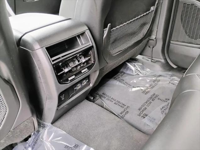 2025 Jeep Grand Cherokee Altitude 4x4