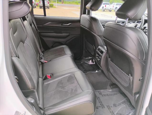 2025 Jeep Grand Cherokee Altitude 4x4