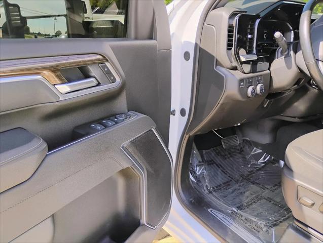 2025 Chevrolet Silverado 2500HD 4WD Crew Cab Standard Bed LT