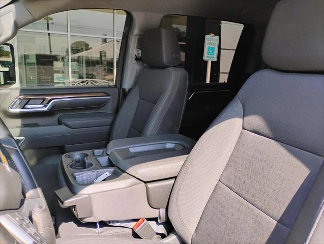 2025 Chevrolet Silverado 2500HD 4WD Crew Cab Standard Bed LT