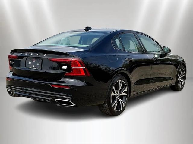 2022 Volvo S60 Recharge T8 Inscription